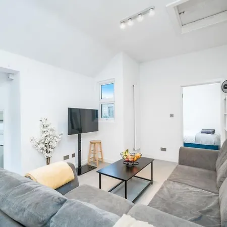 New 3Bed Stylish Apartment With Amazing Transport Londres Extérieur photo